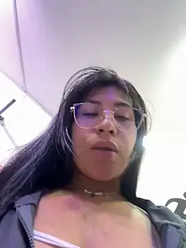 TattooGirlAlia – webcam model profile photo Image 19