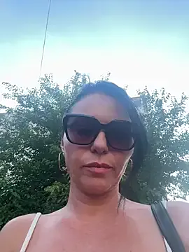 Noya – webcam model profile photo Image 12