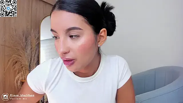 ChloeeGill – webcam model profile photo Image 7