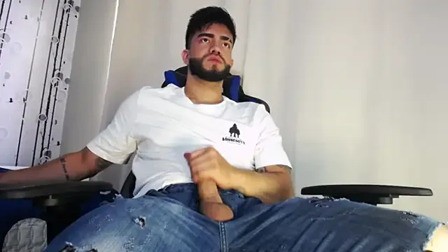 BellaDavies – webcam model profile photo Image 15