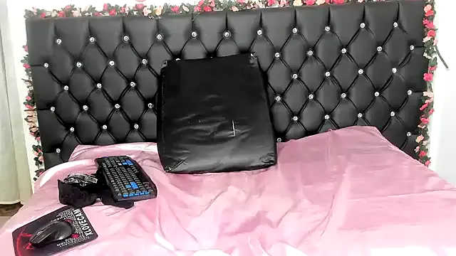 GreciaCooper – webcam model profile photo Image 14