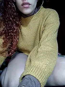 sonyarouge – webcam model profile photo Image 12