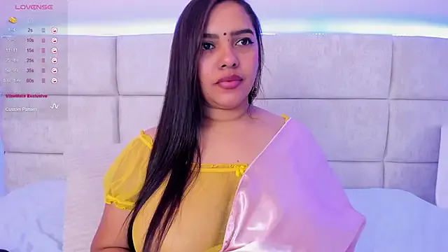 Nova_202 – webcam model profile photo Image 10