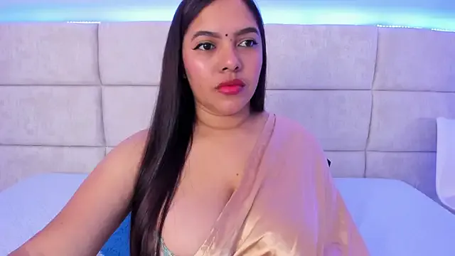 Nova_202 – webcam model profile photo Image 18