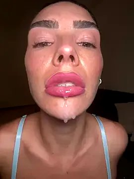 ForbiddenAddictions – webcam model profile photo Image 12