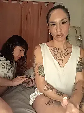 YaraDavis – webcam model profile photo Image 18