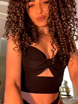 Emmy_Foxx – webcam model profile photo Image 5