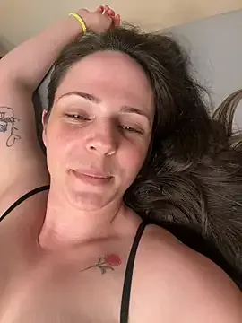 NinaFontana – webcam model profile photo Image 7