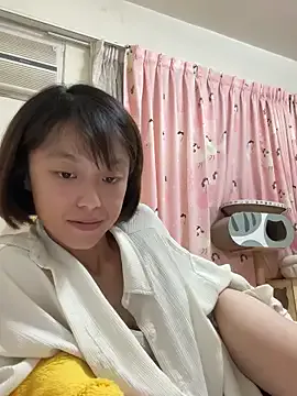 GreciaMorgan – webcam model profile photo Image 2