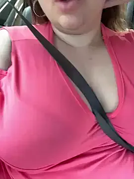 Noya – webcam model profile photo Image 3