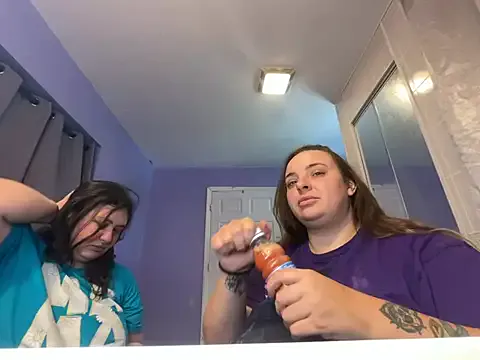 Noya – webcam model profile photo Image 5