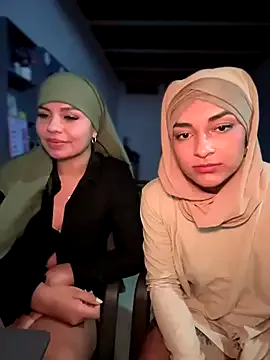 NinaFontana – webcam model profile photo Image 15