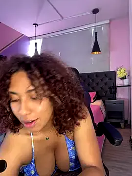 SkyLumen – webcam model profile photo Image 13