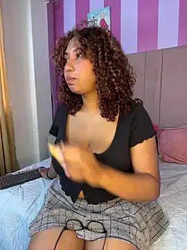 SkyLumen – webcam model profile photo Image 19