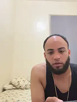 Amelie_Lopez – webcam model profile photo Image 2