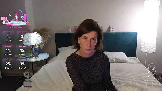 CassieGil – webcam model profile photo Image 13