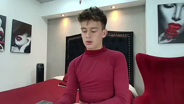 CassieGil – webcam model profile photo Image 4