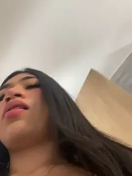 bathory_vamps – webcam model profile photo Image 19