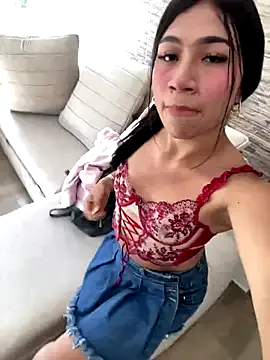 bathory_vamps – webcam model profile photo Image 3