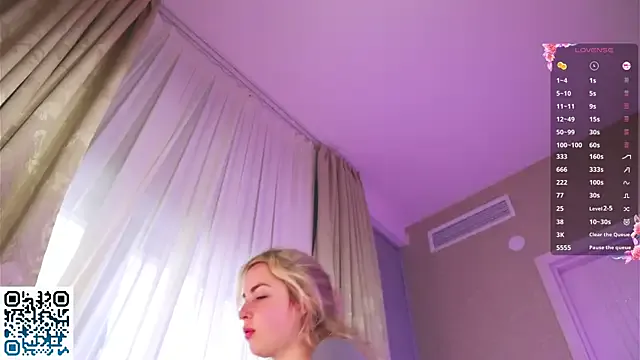 GreciaMorgan – webcam model profile photo Image 4