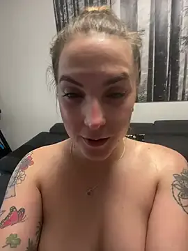 ZoeVillalobos – webcam model profile photo Image 2