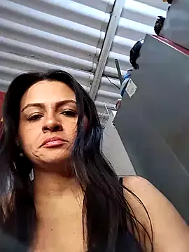 IrisWain – webcam model profile photo Image 14