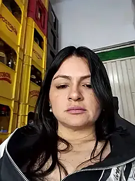 IrisWain – webcam model profile photo Image 5