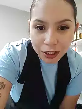 alanna_Micheles – webcam model profile photo Image 3