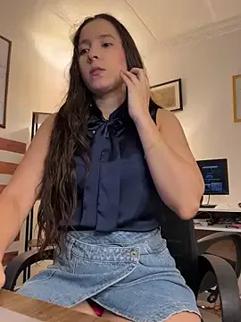 ChloeeGill – webcam model profile photo Image 16