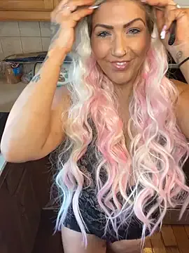 Im_Valentina – webcam model profile photo Image 16