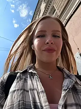 KaraNoir – webcam model profile photo Image 3