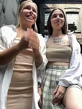 KaraNoir – webcam model profile photo Image 6