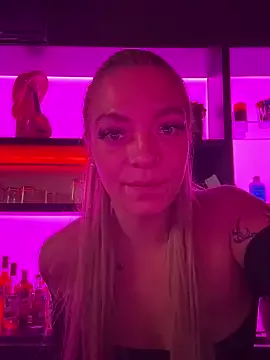 LunaKrismas – webcam model profile photo Image 10