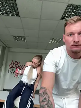 LunaKrismas – webcam model profile photo Image 2