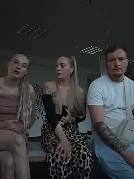 LunaKrismas – webcam model profile photo Image 3