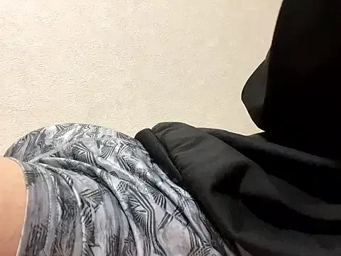 ElianaGarcia – webcam model profile photo Image 14