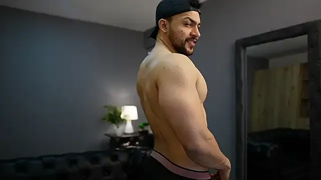 AmyBelmontt – webcam model profile photo Image 13