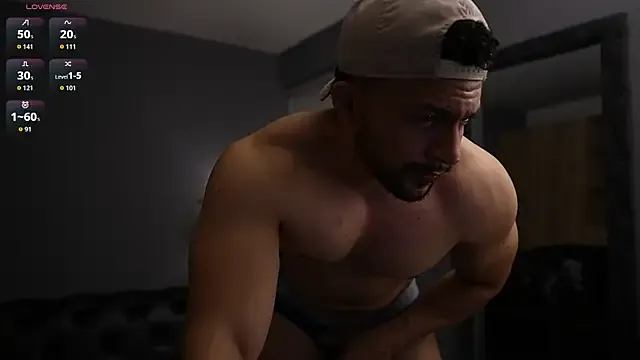 AmyBelmontt – webcam model profile photo Image 6