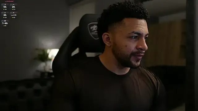 AmyBelmontt – webcam model profile photo Image 9