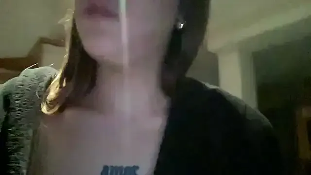 NiaPineda – webcam model profile photo Image 6