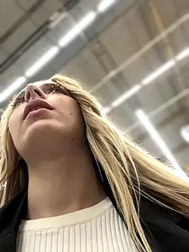 DarkDea – webcam model profile photo Image 16