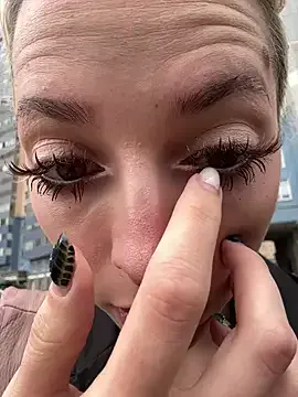 DarkDea – webcam model profile photo Image 2