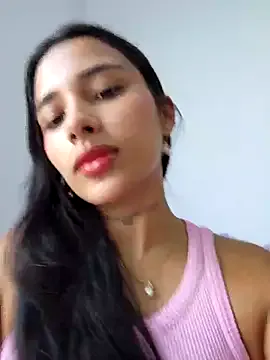 AmyBelmontt – webcam model profile photo Image 13