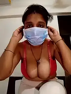 IrisWain – webcam model profile photo Image 12