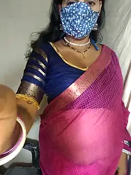 MrsKitten – webcam model profile photo Image 13