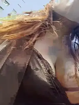 EmmaEboney – webcam model profile photo Image 2