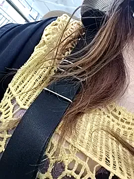 EmmaEboney – webcam model profile photo Image 4