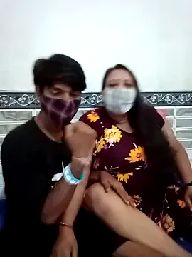 KaraNoir – webcam model profile photo Image 3