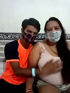 KaraNoir – webcam model profile photo Image 5