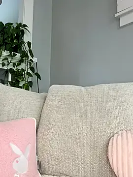 AmyBelmontt – webcam model profile photo Image 7